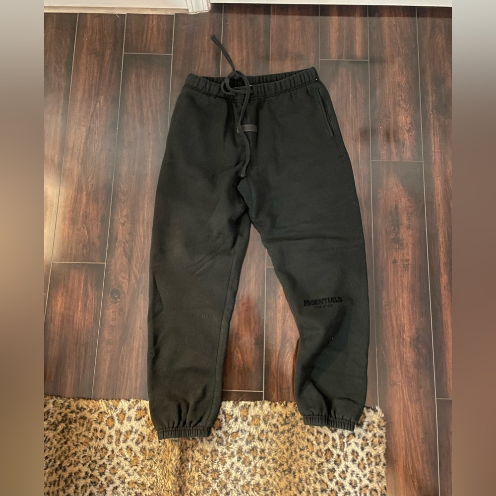 essentials fear of God black sweatpants